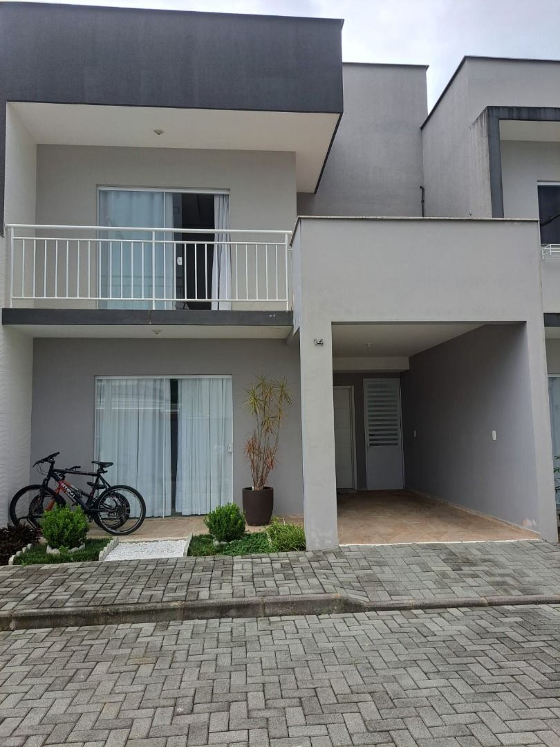 Sobrado com 3 dormitórios à venda, 120 m² por R$ 800.000,00 - Jaraguá Esquerdo - Jaraguá do Sul/SC