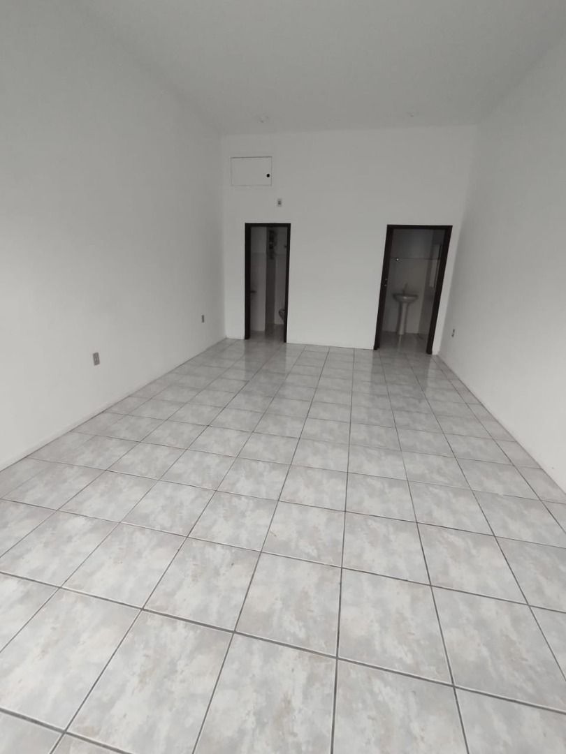 Sala comercial para alugar, 32.00m² - Centro,Jaraguá do Sul