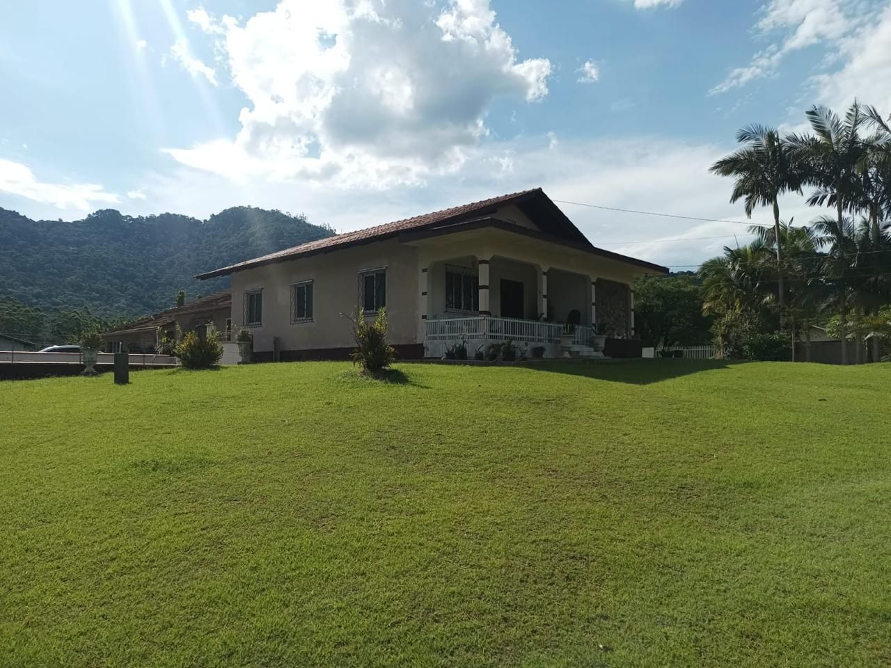 Casa à venda com 5 quartos, 242.00m² - Rio Cerro II,Jaraguá do Sul