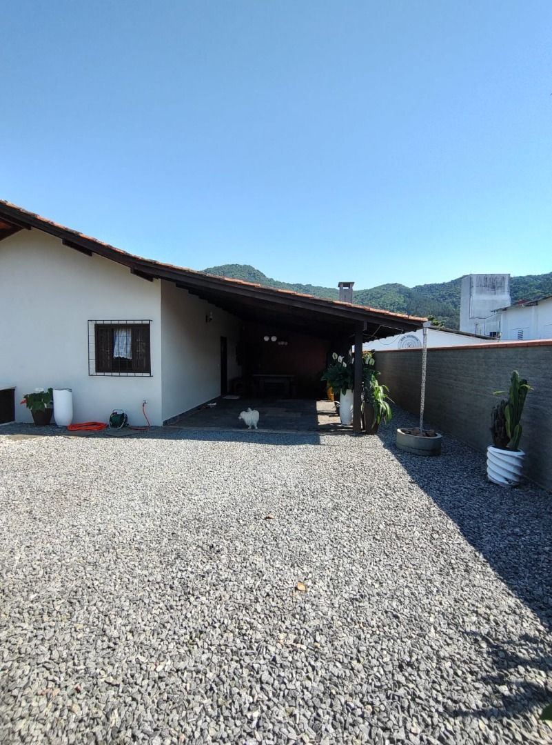 Casa à venda com 1 quarto, 143.20m² - Vila Lalau,Jaraguá do Sul