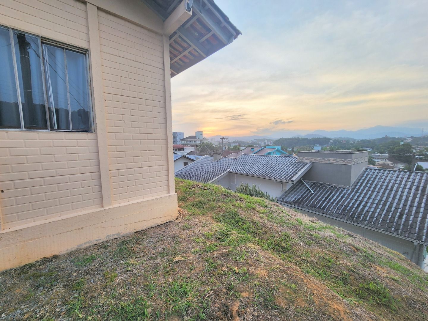 Casa à venda com 2 quartos, 48.00m² - Barra do Rio Molha,Jaraguá do Sul