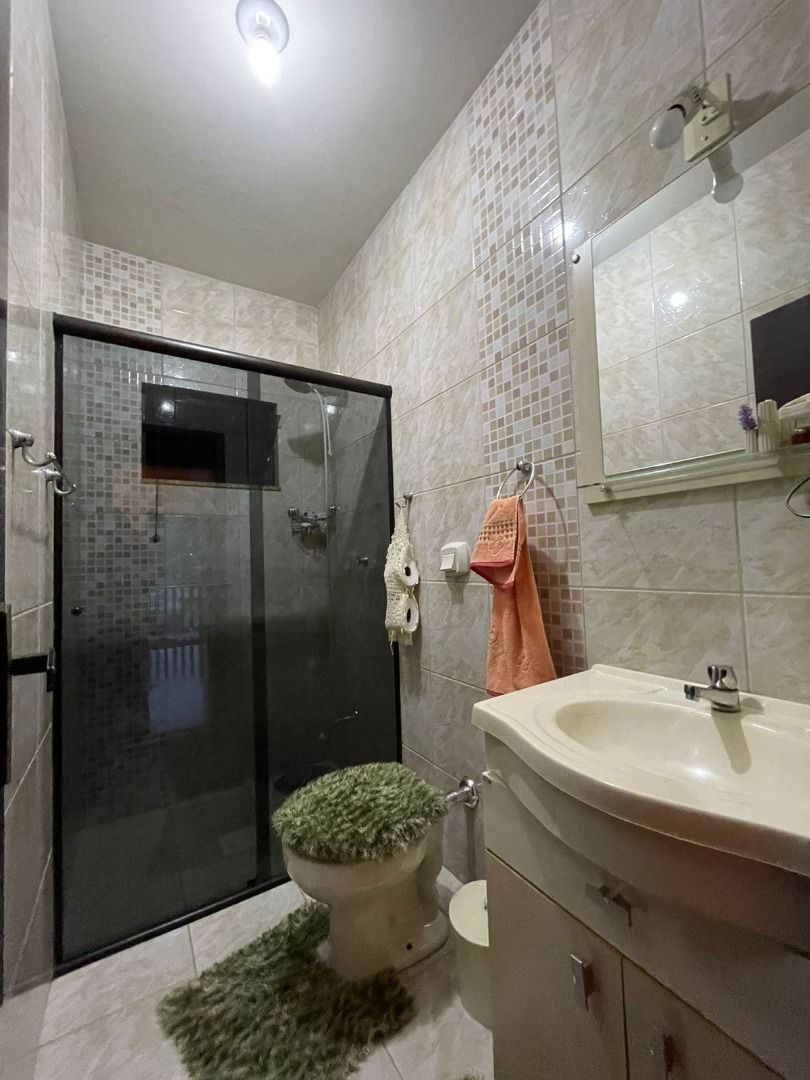 Sobrado à venda com 4 quartos, 380.00m² - Barra do Rio Cerro,Jaraguá do Sul