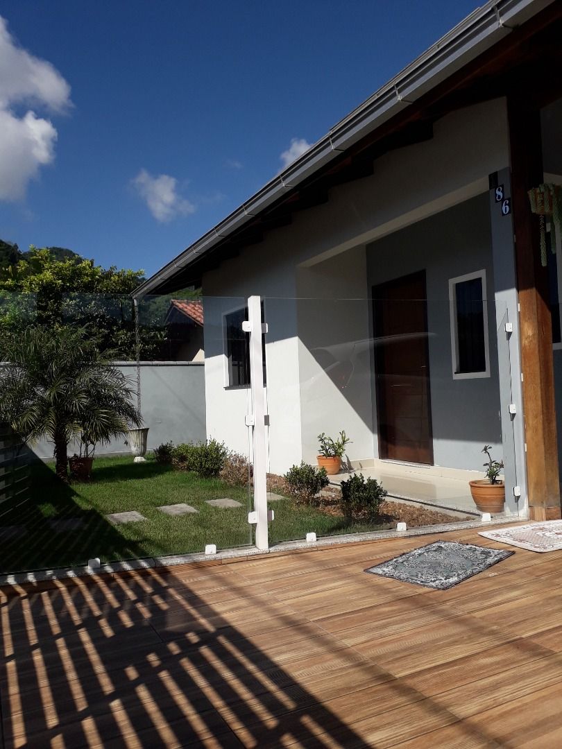 Casa à venda com 3 quartos, 132.73m² - Jaraguá 84,Jaraguá do Sul