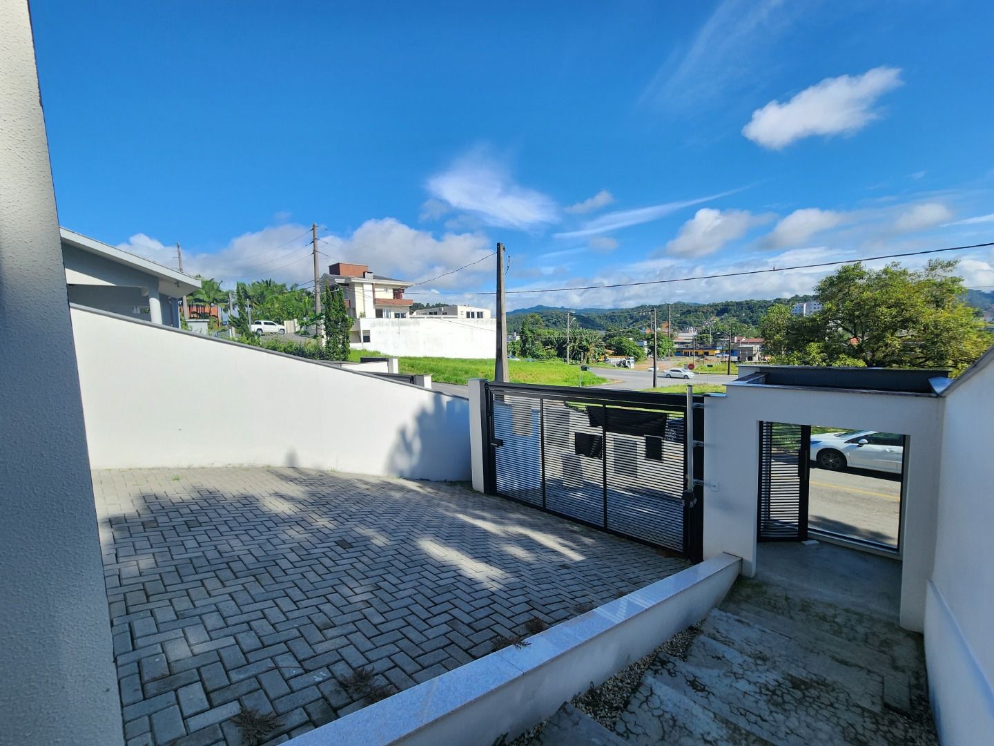 Sobrado à venda com 4 quartos, 287.91m² - Barra do Rio Cerro,Jaraguá do Sul