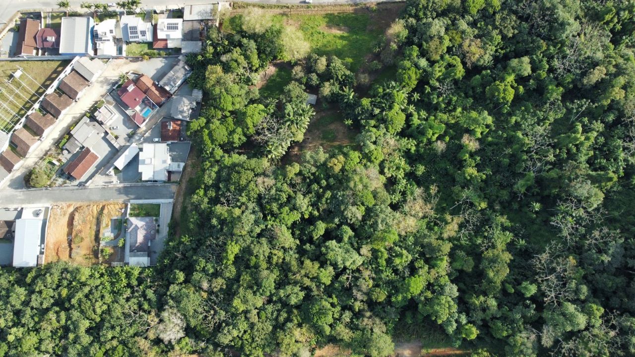 Terreno à venda - Barra do Rio Cerro,Jaraguá do Sul