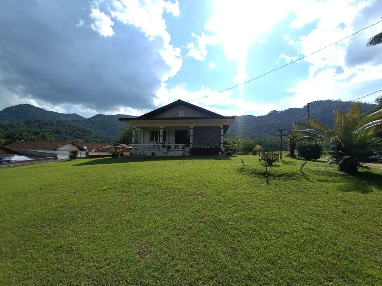 Casa à venda com 5 quartos, 242.00m² - Rio Cerro II,Jaraguá do Sul