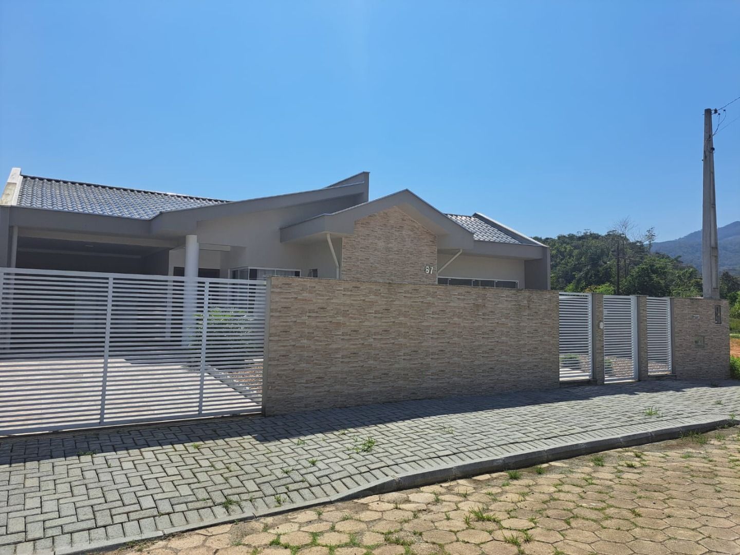 Casa à venda com 3 quartos, 188.00m² - Rio Cerro II,Jaraguá do Sul