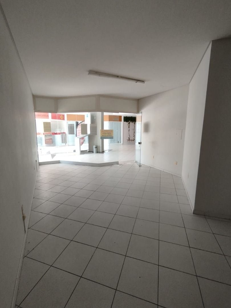  - Sala para alugar, 27 m² por R$ 1.400,00/mês - Centro - Jaraguá do Sul/SC
