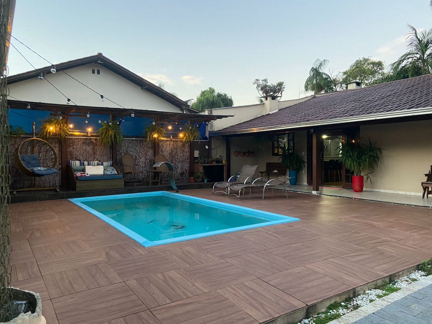 Casa à venda com 3 quartos, 240.00m² - Jaraguá 99,Jaraguá do Sul