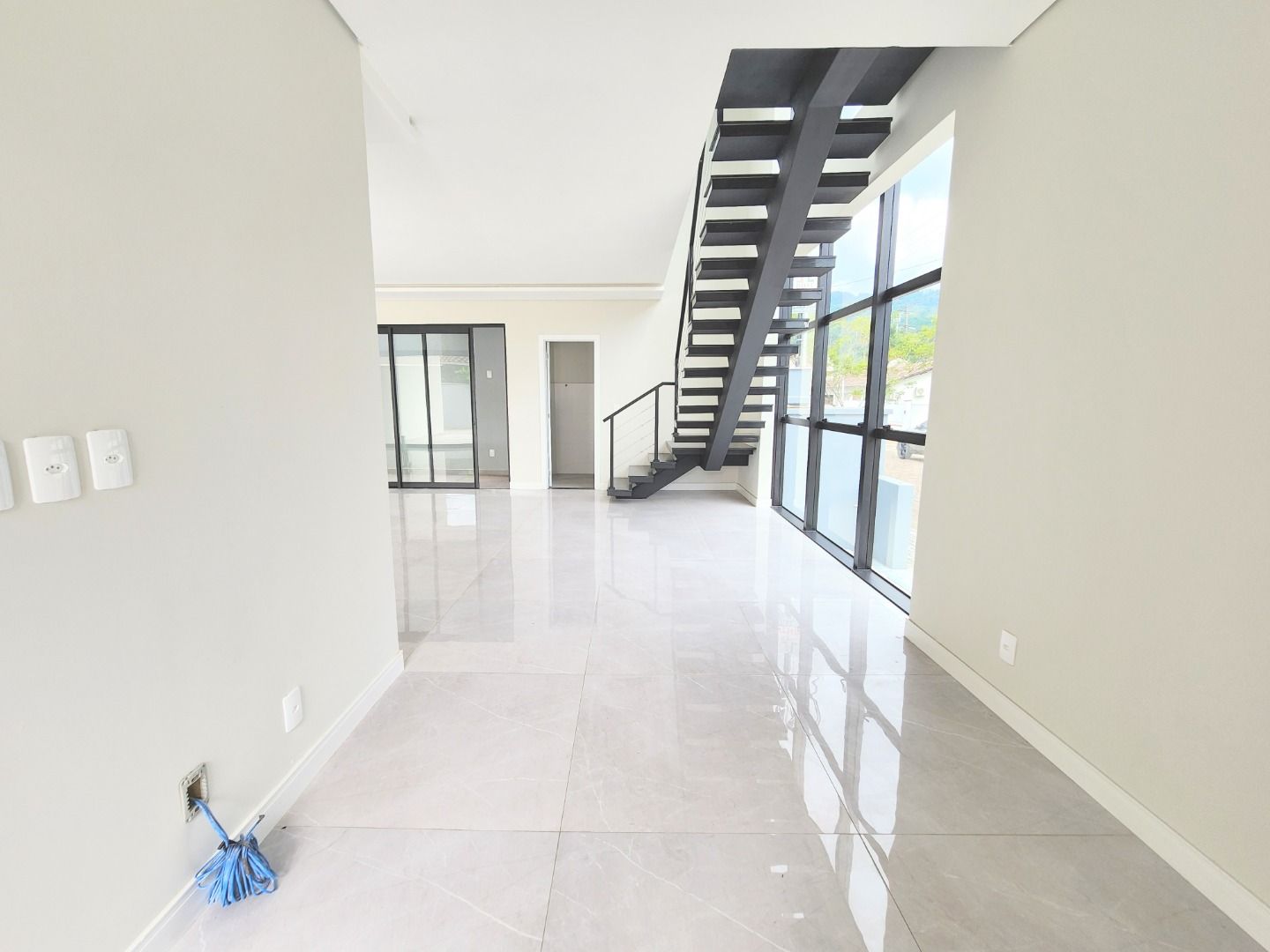 Sobrado à venda com 3 quartos, 173.00m² - Ilha da Figueira,Jaraguá do Sul