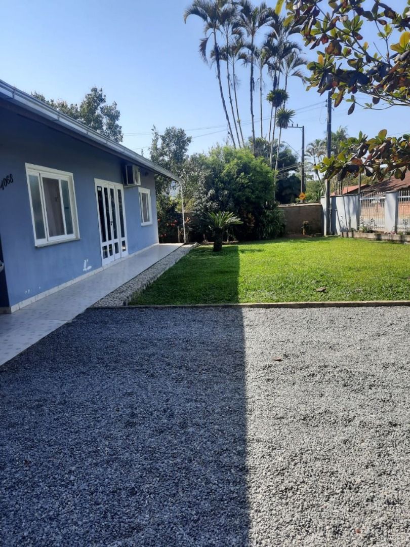 Casa à venda com 3 quartos, 230.00m² - Rio da Luz,Jaraguá do Sul