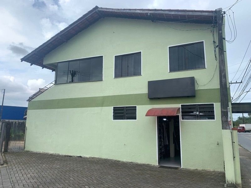 Casa à venda com 4 quartos, 240.00m² - Jaraguá Esquerdo,Jaraguá do Sul