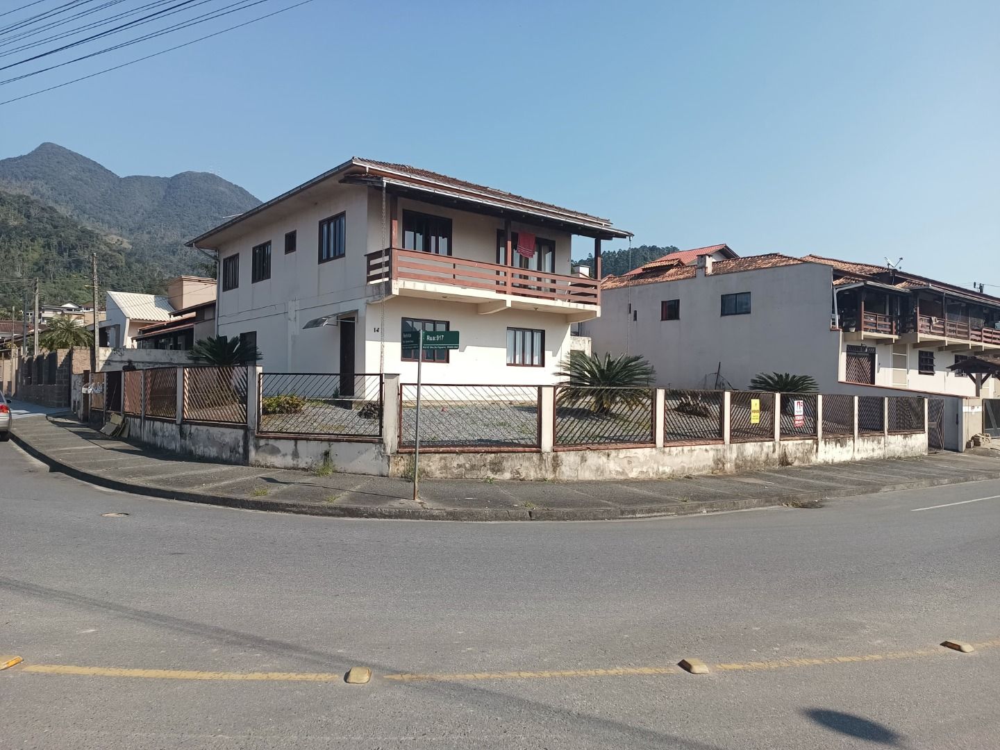 Sobrado à venda com 5 quartos, 222.00m² - Ilha da Figueira,Jaraguá do Sul