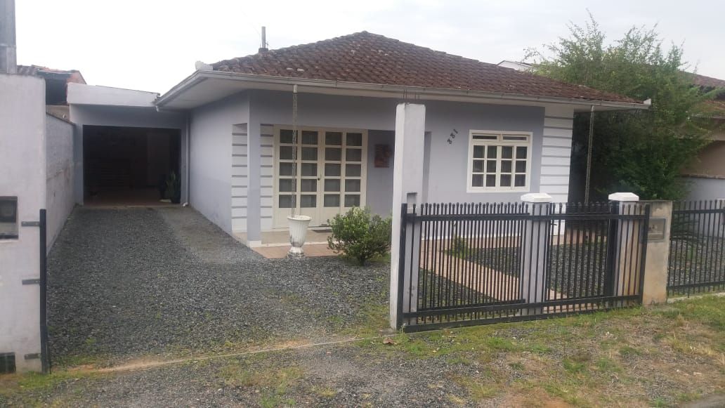 Casa à venda com 3 quartos, 108.00m² - Jaraguá 99,Jaraguá do Sul