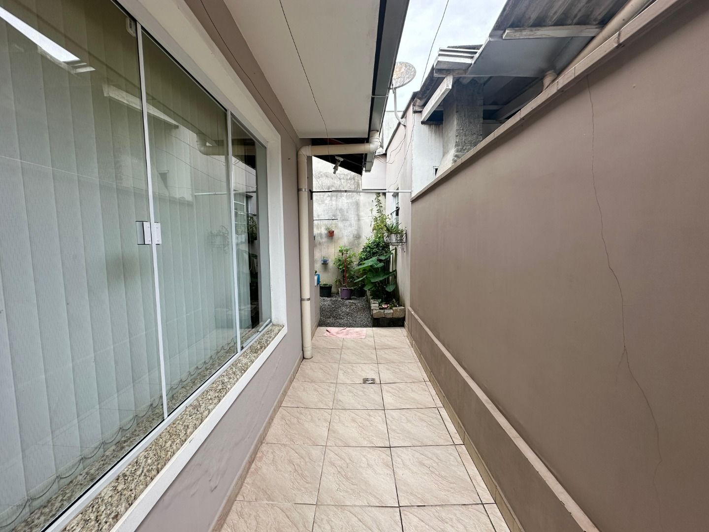 Casa à venda com 3 quartos, 223.00m² - Czerniewicz,Jaraguá do Sul