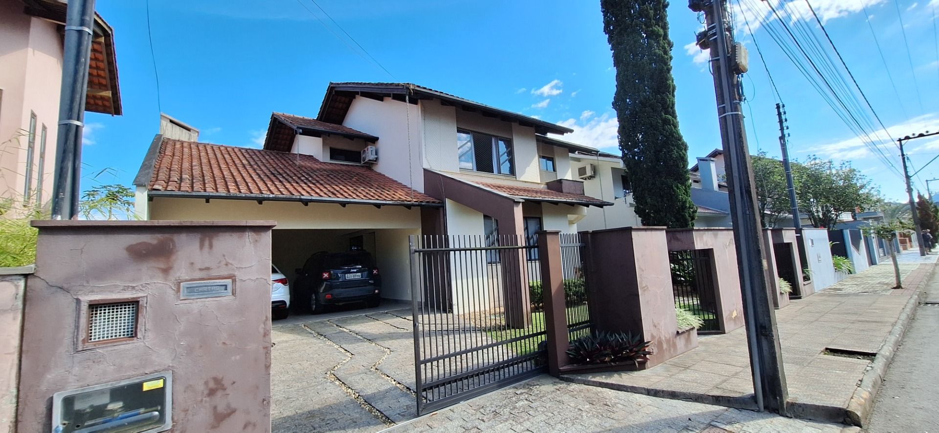 Sobrado à venda com 3 quartos, 224.73m² - Amizade,Jaraguá do Sul