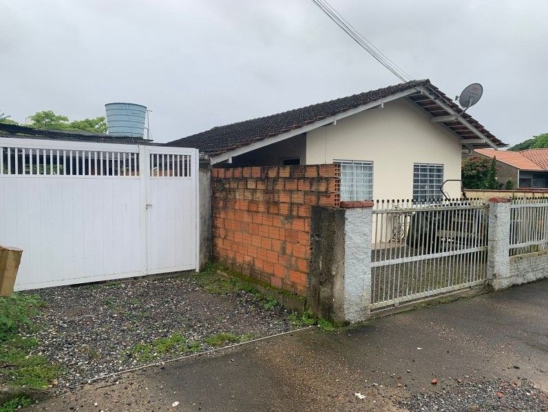 Casa à venda com 4 quartos, 130.00m² - São Luís,Jaraguá do Sul