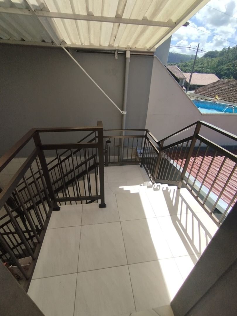  - Casa com 2 dormitórios para alugar, 80 m² por R$ 1.400,00/mês - Chico de Paulo - Jaraguá do Sul/SC