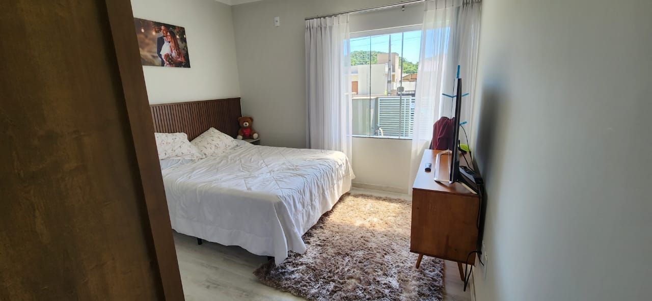 Casa à venda com 3 quartos, 117.00m² - Três Rios do Norte,Jaraguá do Sul