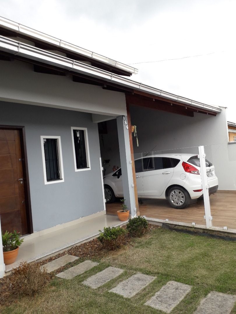  - Casa com 3 dormitórios à venda, 132 m² por R$ 650.000,00 - Jaraguá Noventa e Nove - Jaraguá do Sul/SC