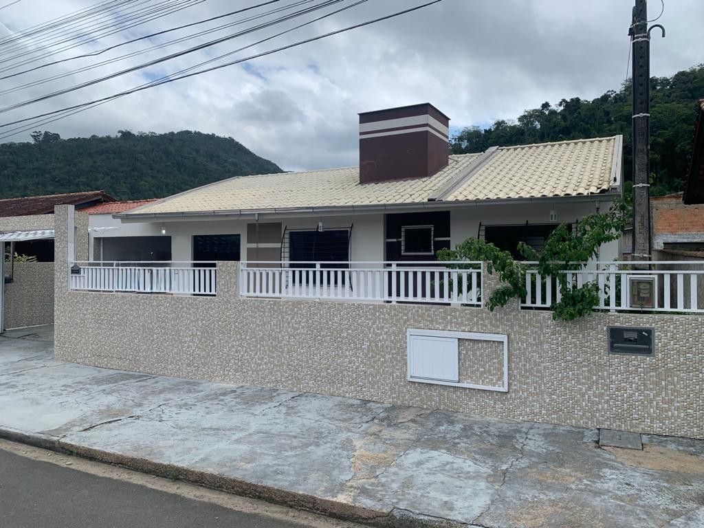 Casa à venda com 3 quartos, 162.22m² - Jaraguá 99,Jaraguá do Sul