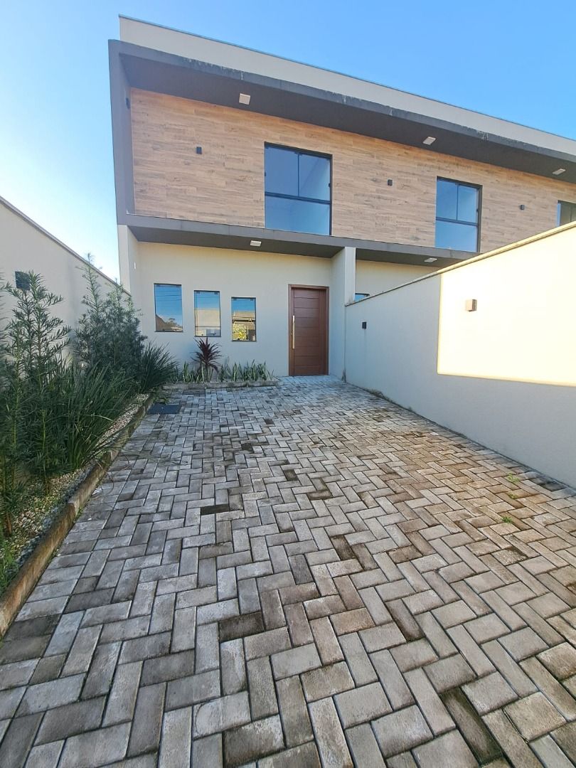 Sobrado à venda com 3 quartos, 128.91m² - Três Rios do Norte,Jaraguá do Sul