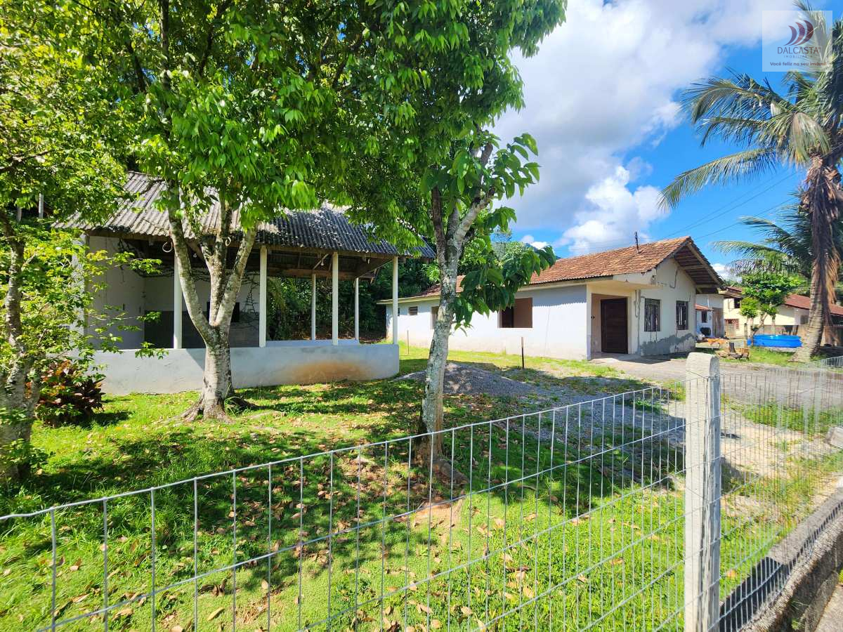 Casa à venda com 3 quartos, 110m² - Barra do rio cerro,Jaraguá do Sul