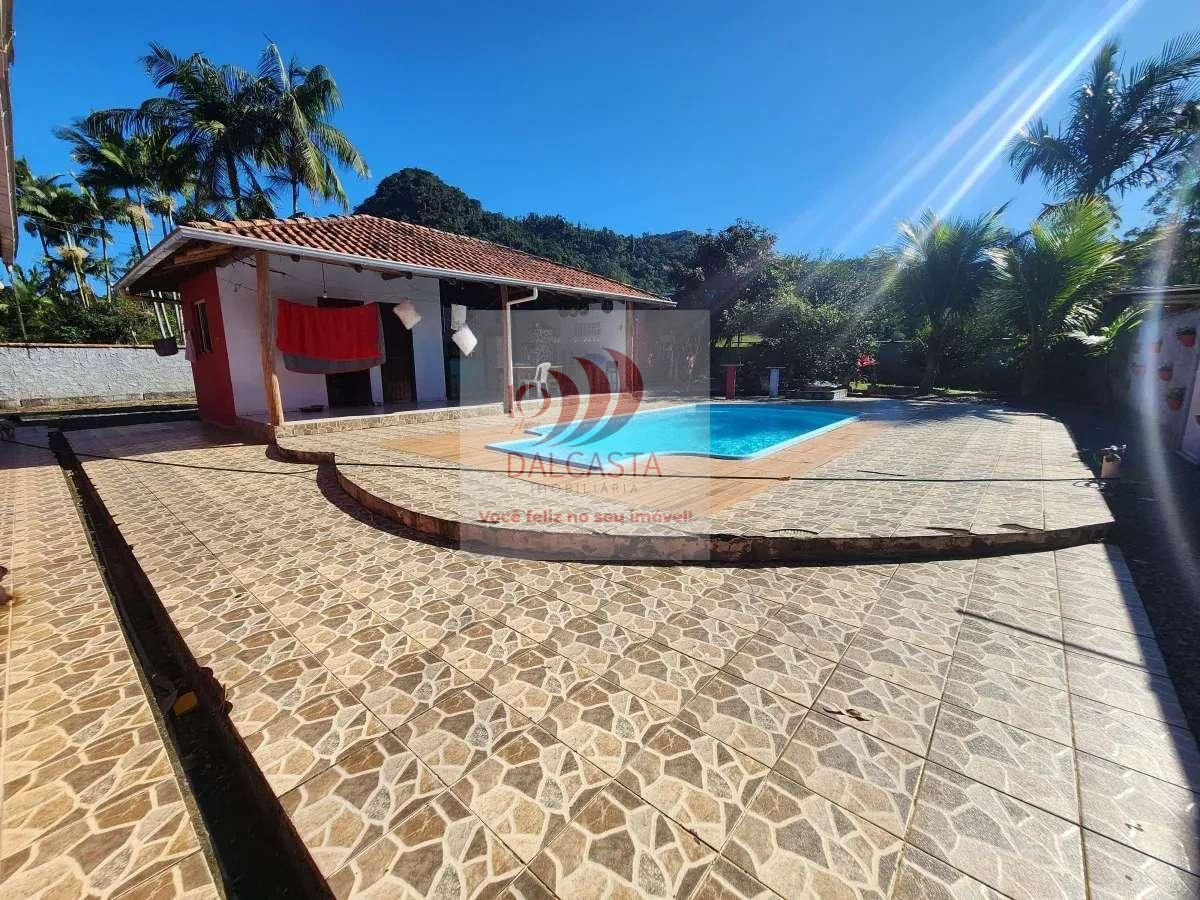  - Casa à venda em Jaraguá do Sul, Rio da Luz, com 3 quartos, 220,00m²