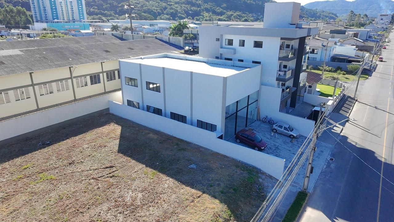 Galpão para alugar, 323.00m² - Vieira,Jaraguá do Sul