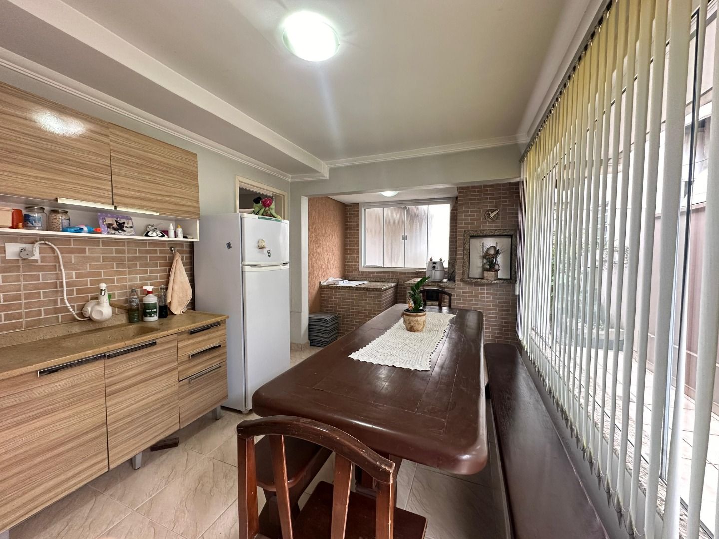  - Casa com 1 suíte + 3 dormitórios, Czerniewicz