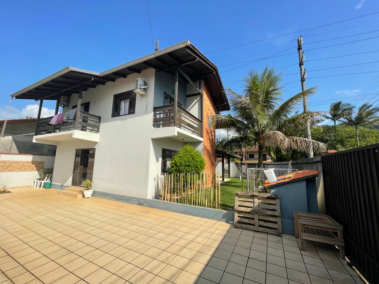  - Sobrado com 3 dormitórios à venda, 181 m² por R$ 1.698.000,00 - Barra do Rio Cerro - Jaraguá do Sul/SC