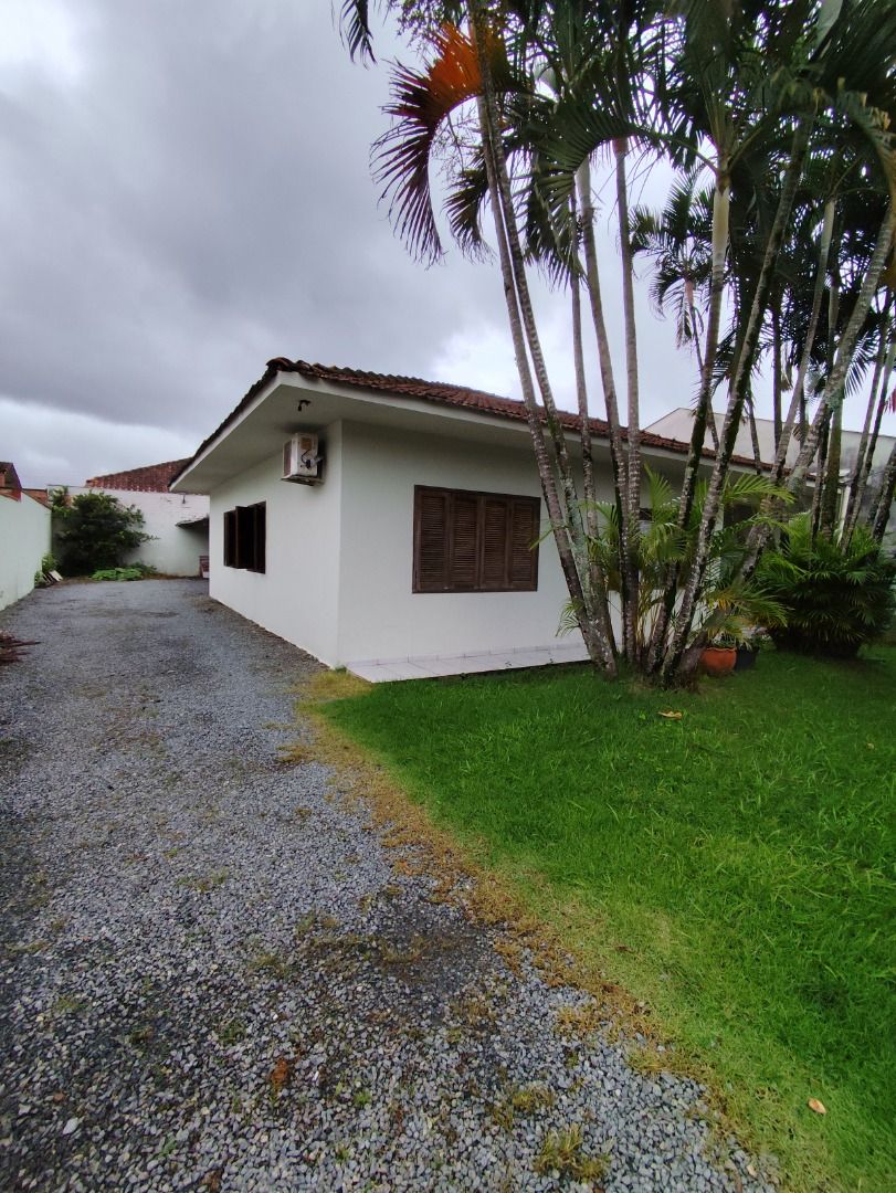 Casa à venda com 3 quartos, 120.00m² - São Luís,Jaraguá do Sul