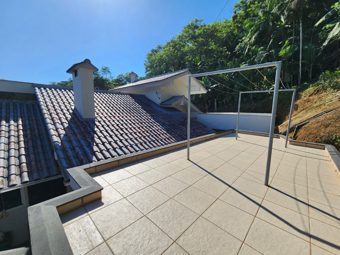 Sobrado à venda com 3 quartos, 240.00m² - Czerniewicz,Jaraguá do Sul