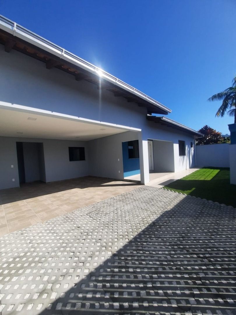 Casa à venda com 3 quartos, 153m² - Jaraguá 99,Jaraguá do Sul