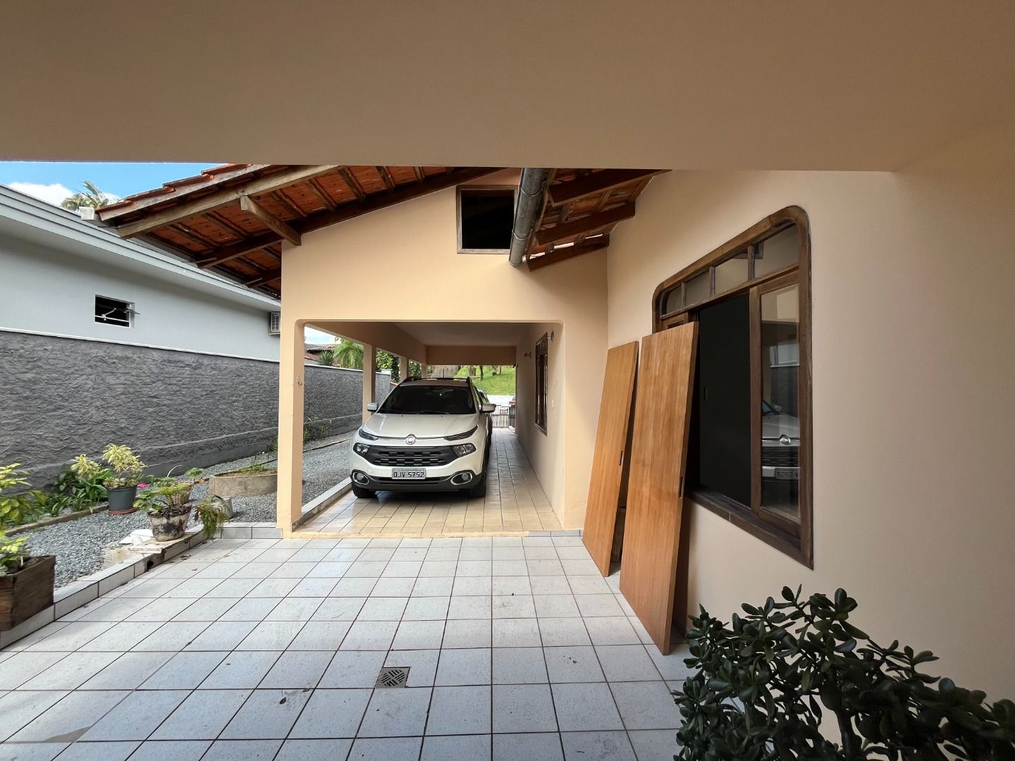  - Casa com 4 dormitórios à venda, 180 m² por R$ 1.050.000,00 - Jaraguá Esquerdo - Jaraguá do Sul/SC