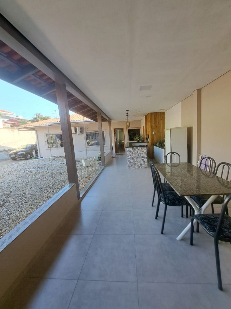  - Duas Casas Independentes no Bairro São Luís: Conforto e Espaço para Toda a Família!