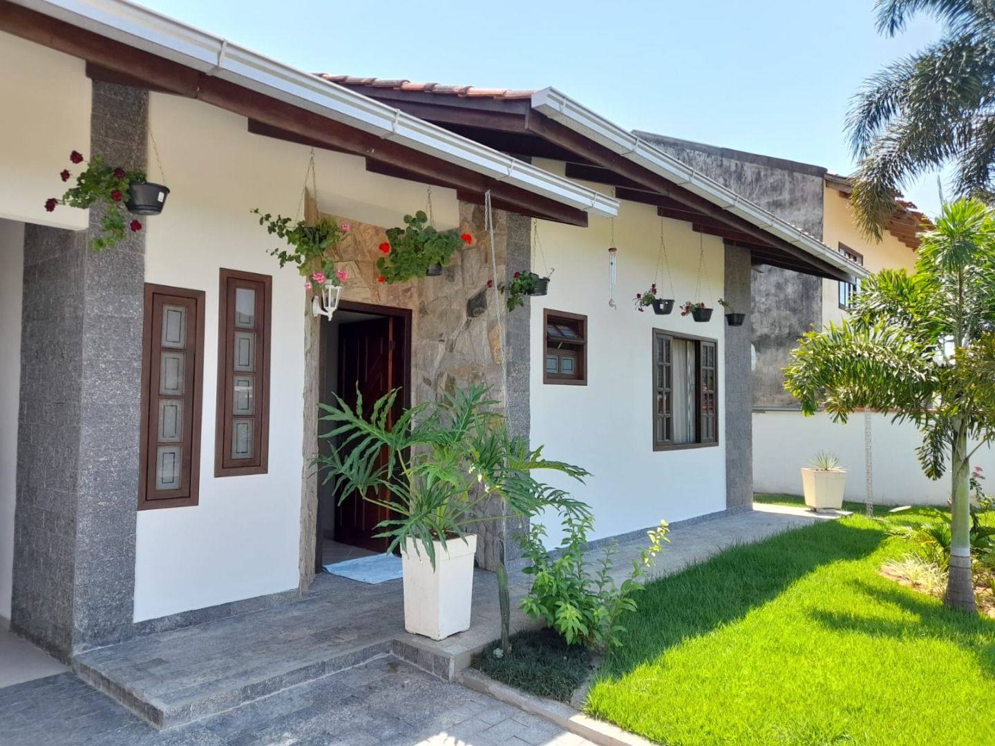 Casa à venda com 3 quartos, 135.00m² - São Luís,Jaraguá do Sul