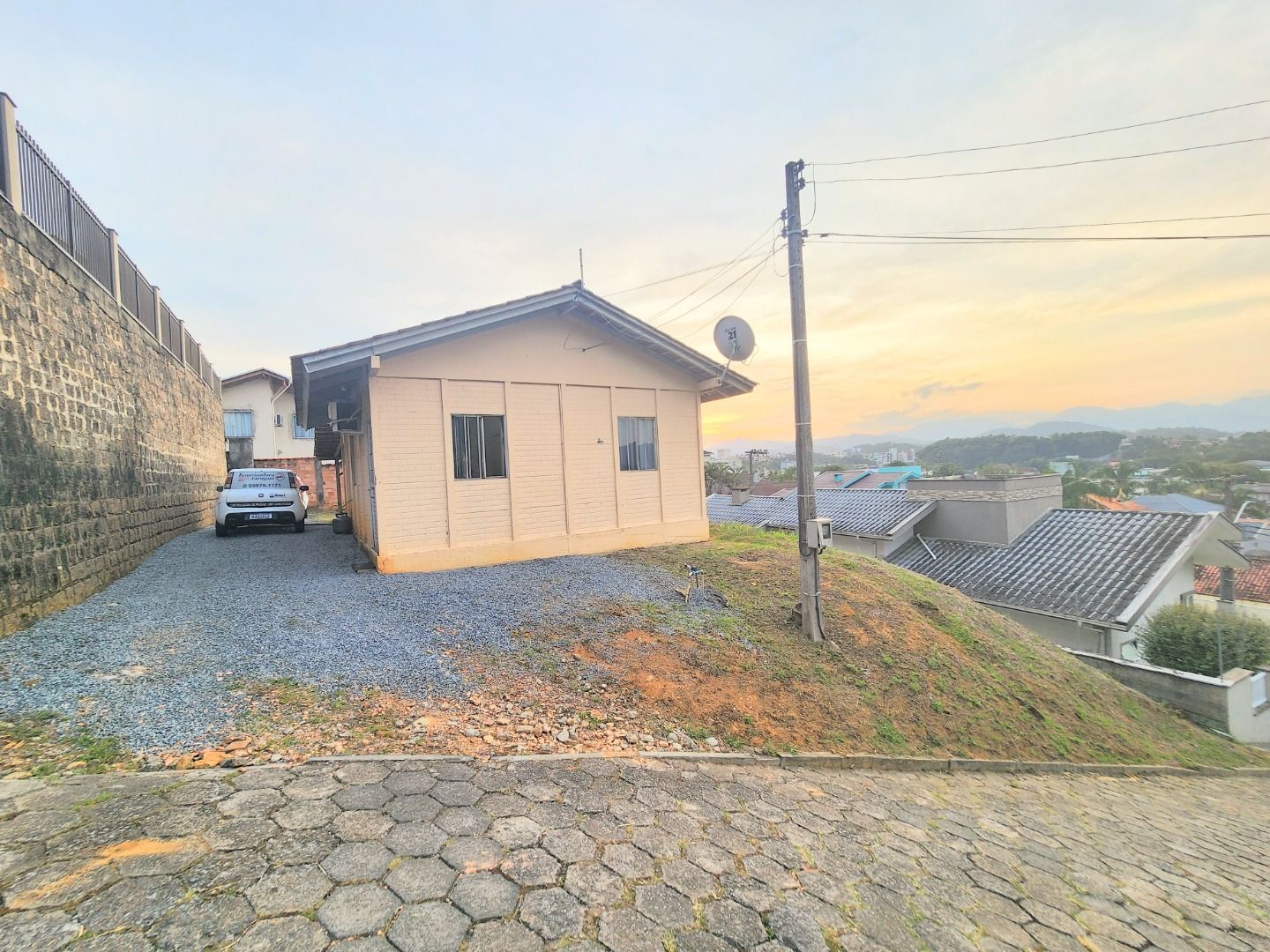 Casa à venda com 2 quartos, 48.00m² - Barra do Rio Molha,Jaraguá do Sul