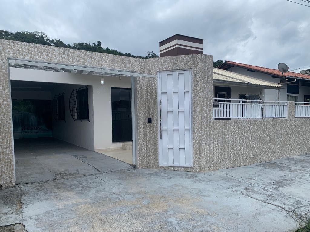 Casa à venda com 3 quartos, 162.22m² - Jaraguá 99,Jaraguá do Sul