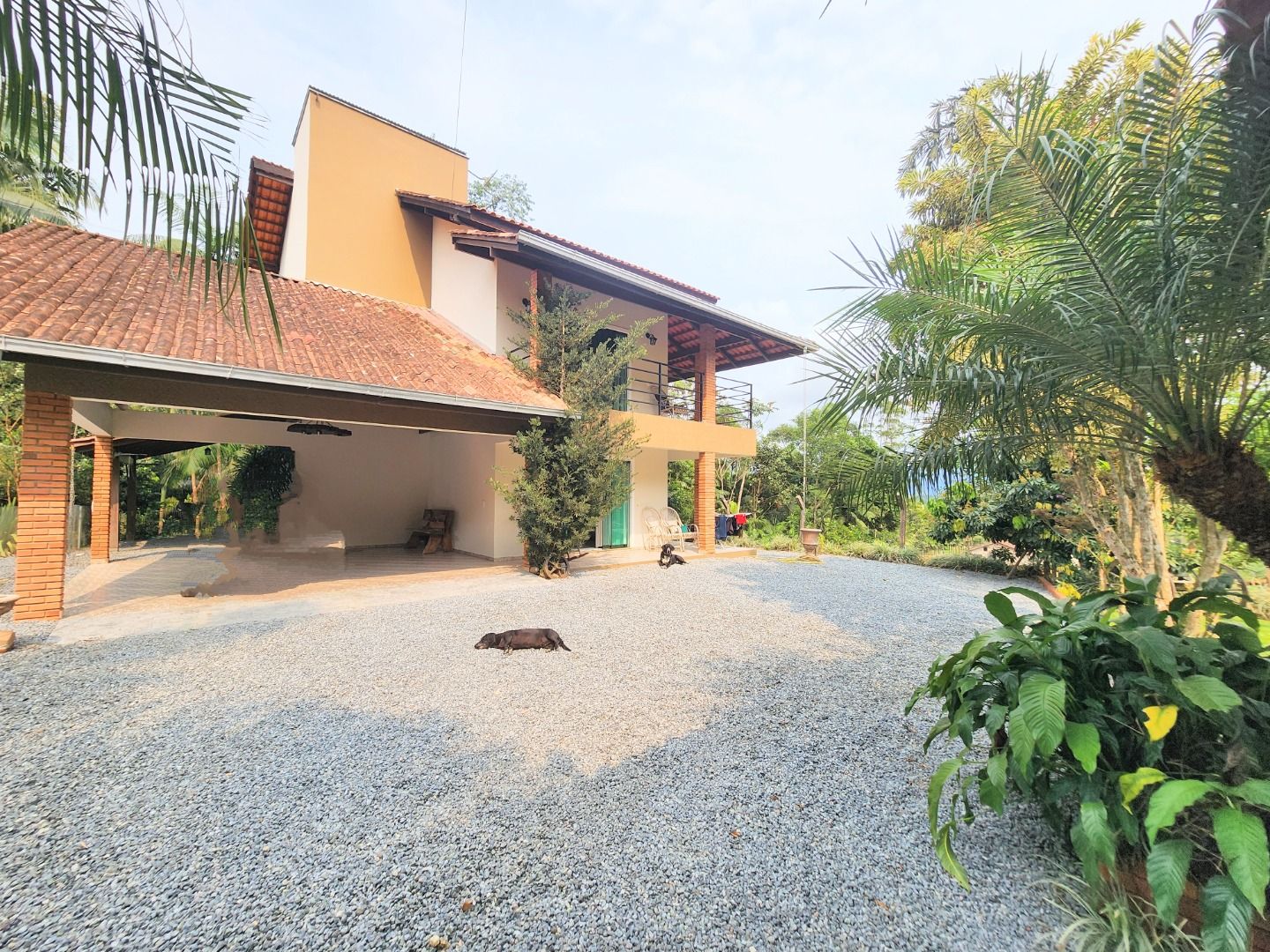 Casa à venda com 3 quartos, 230.00m² - Rio Hern,Schroeder